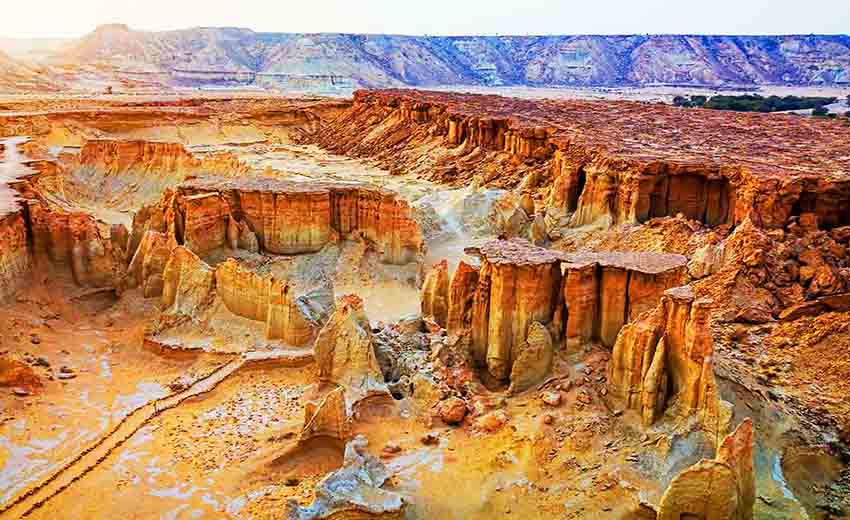 بام قشم کجاست و چرا باید از آن دیدن کنید؟